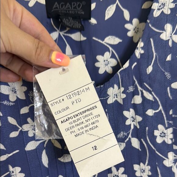 NWT- AGAPO- sleeveless Floral Mini Dress in blue and Cream - Picture 3 of 8